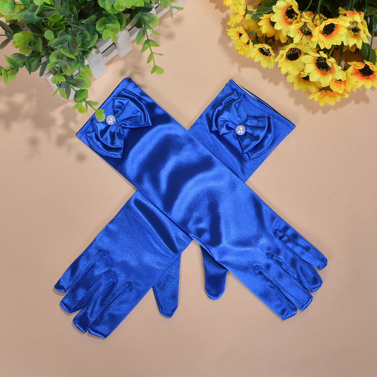 Girls Holy Communion Flower Girl Gloves in 11 Colours 4-8 Years