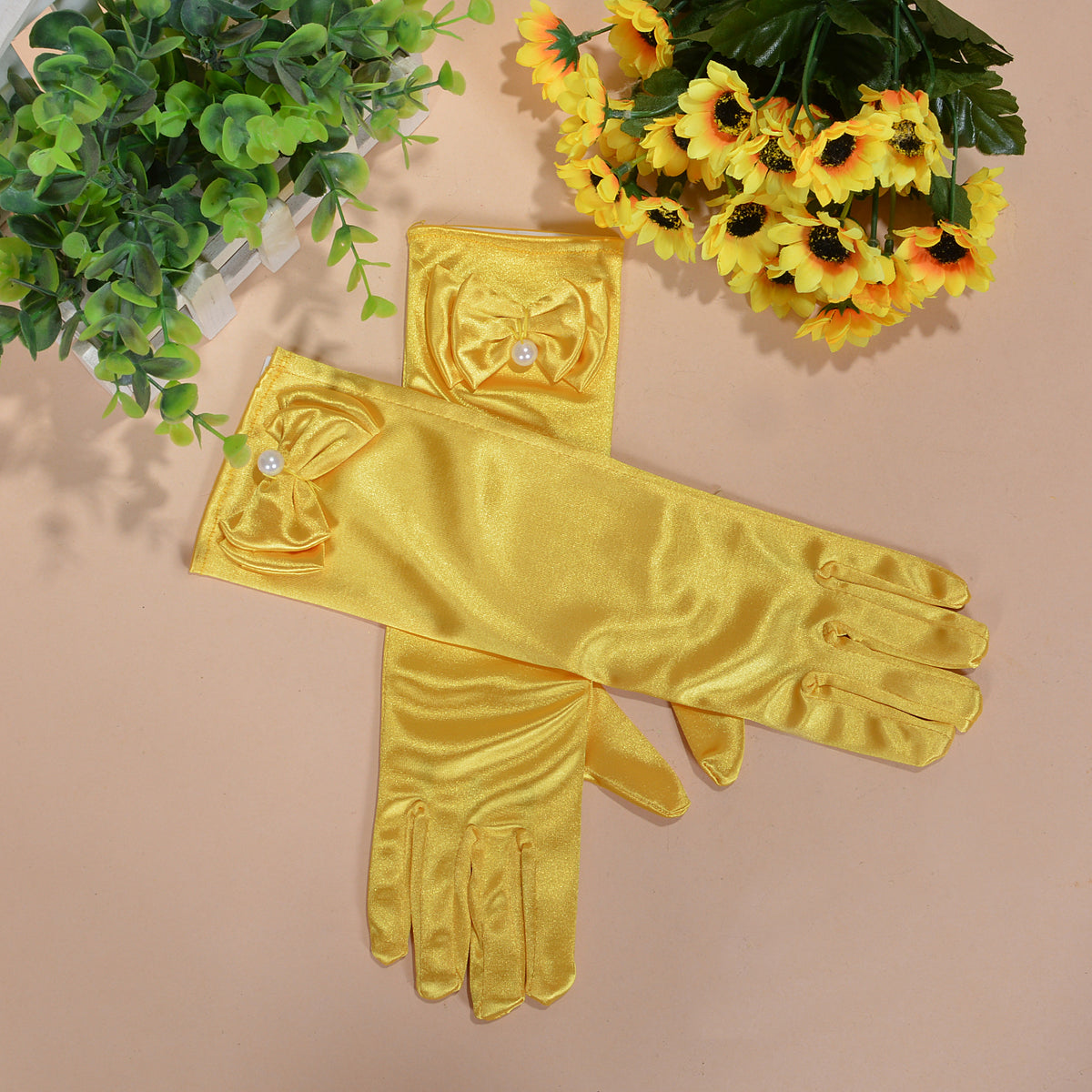 Girls Holy Communion Flower Girl Gloves in 11 Colours 4-8 Years